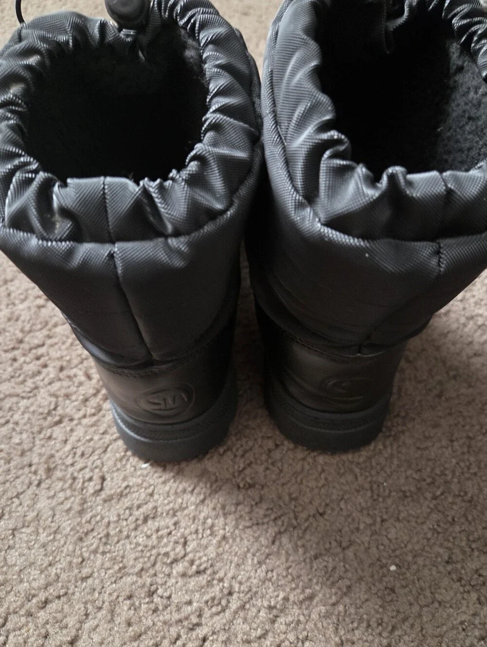 N/A insulated black